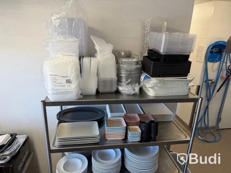 Restaurangporslin + köksutrustning – stort paket