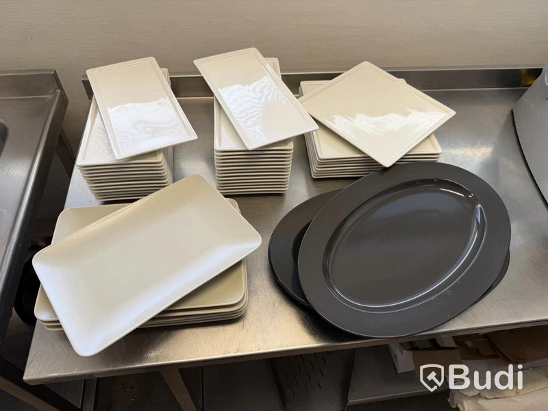 Restaurangporslin + köksutrustning – stort paket