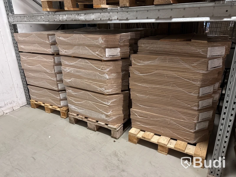 ca 129 kvm Parkettgolv Hørning Danmark, Chevron Ek Living 16x120x680 mm, obehandlat