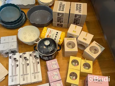 Assorted decor items, incl. Moomin by Muurla, Gerbera and Dixie
