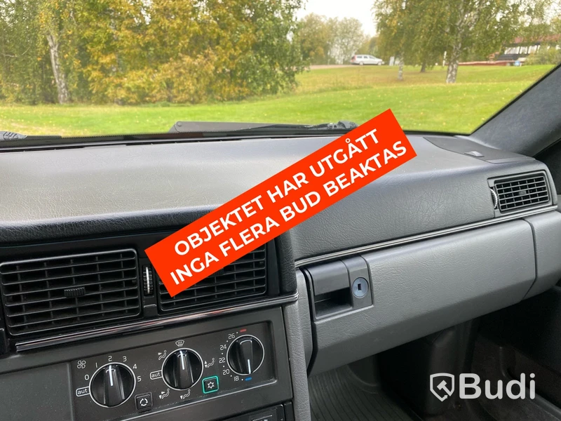 Volvo 764 GLE 1990 – Välvårdad klassiker med låg mil och godkänd besiktning