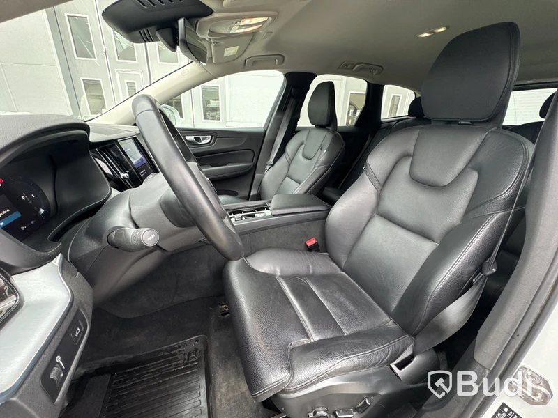 Volvo XC60 B4 Momentum Advanced -2021 | Dragkrok | AWD