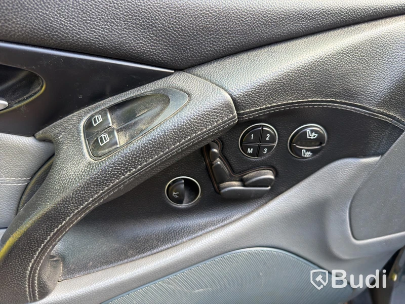 Mercedes-Benz SL500 cabriolet, 2002, automat, 168 107 km