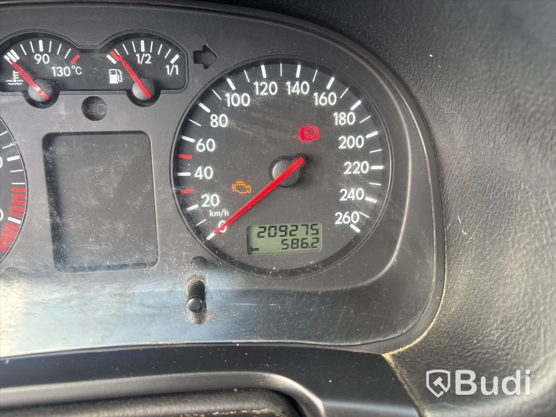 VW GOLF Variant 1,6 -2001 | BENSIN