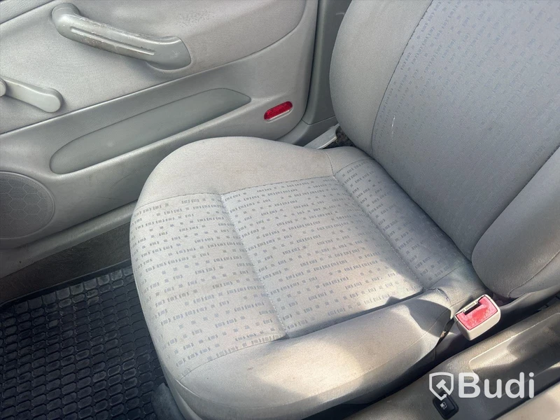 VW GOLF Variant 1,6 -2001 | BENSIN