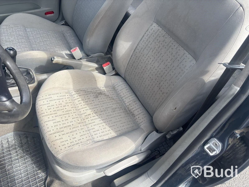 VW GOLF Variant 1,6 -2001 | BENSIN