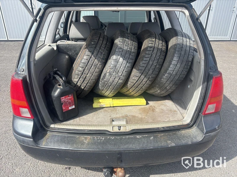 VW GOLF Variant 1,6 -2001 | BENSIN