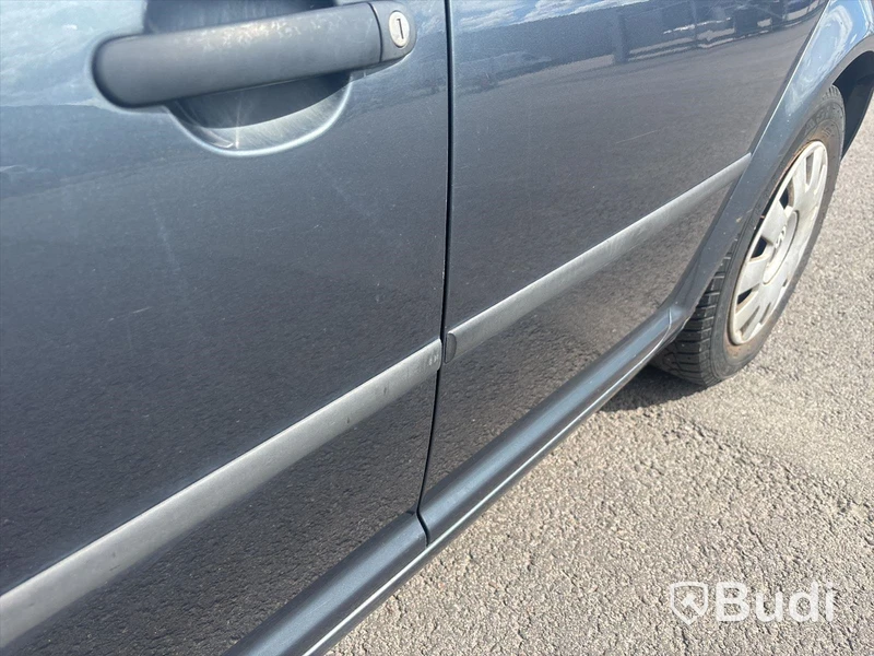 VW GOLF Variant 1,6 -2001 | BENSIN