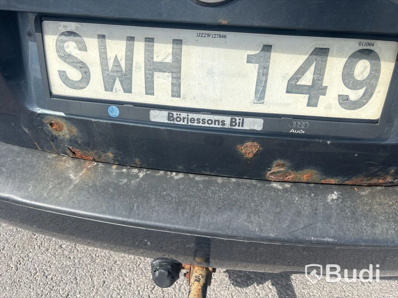 VW GOLF Variant 1,6 -2001 | BENSIN
