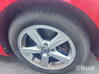 VOLVO  V40 D4 -15 1 ägare.