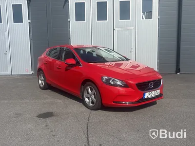 VOLVO  V40 D4 -15 1 ägare.