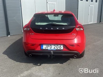 VOLVO  V40 D4 -15 1 ägare.