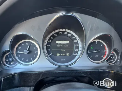 MERCEDES-BENZ E 220 CDI -2011