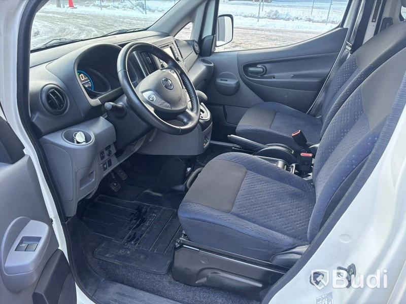 Nissan E-NV200 -2015