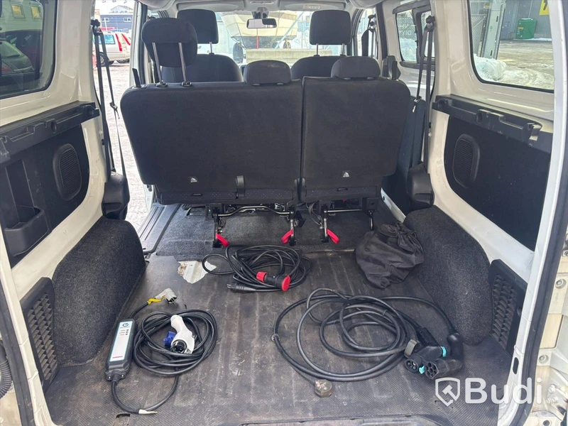 Nissan E-NV200 -2015