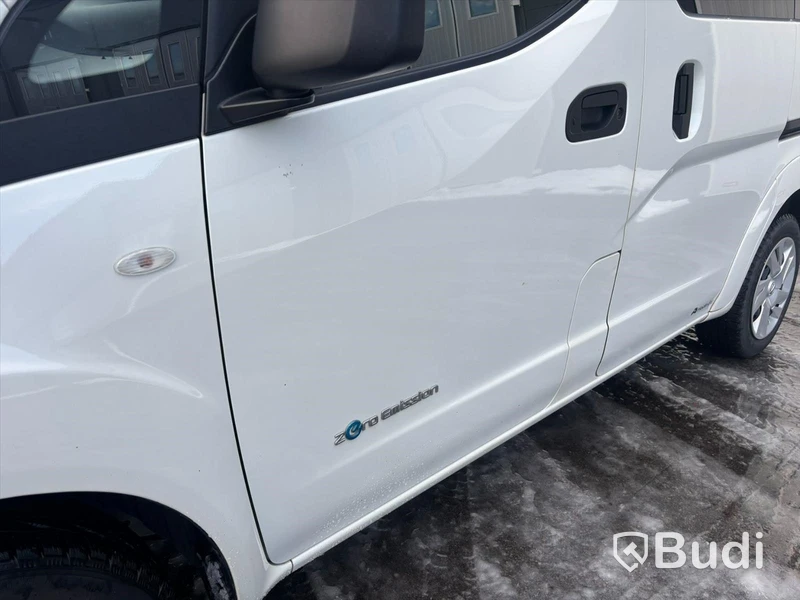 Nissan E-NV200 -2015