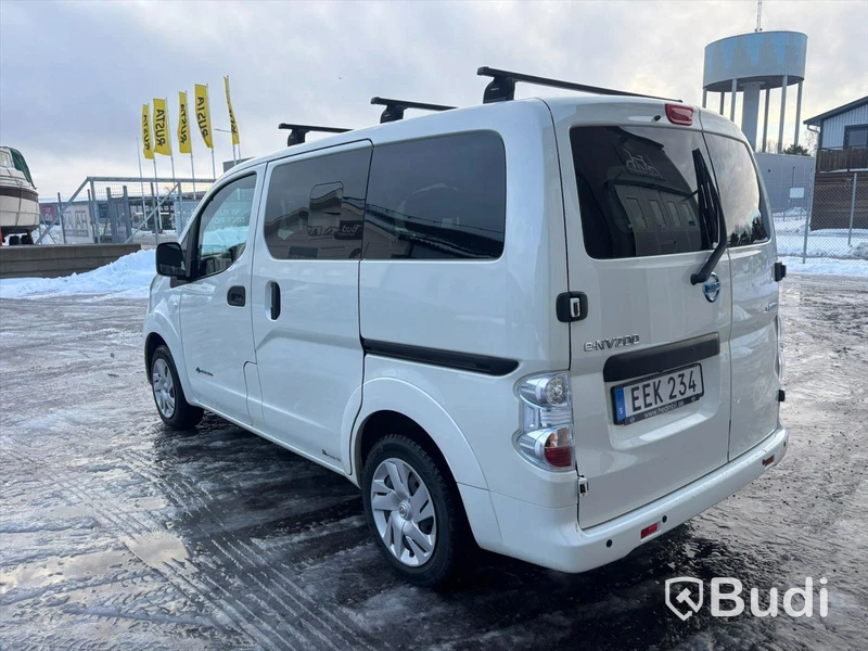 Nissan E-NV200 -2015