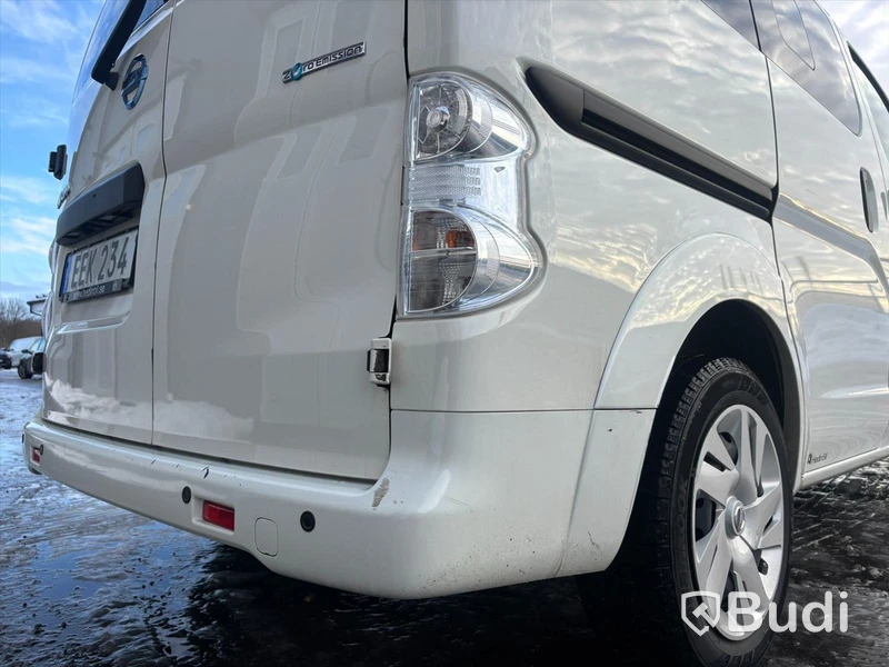 Nissan E-NV200 -2015