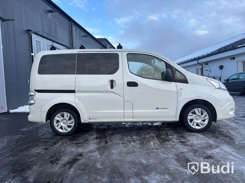 Nissan E-NV200 -2015