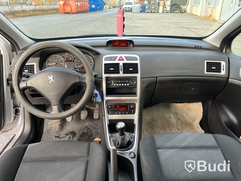 Personbil Peugeot 307 XS 2,0 Kombi, -2005 | Reparationsobjekt/Renoveringsobjekt