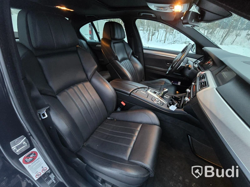 BMW M5 V8 F10 -2012 | 19472 mil | Head-up