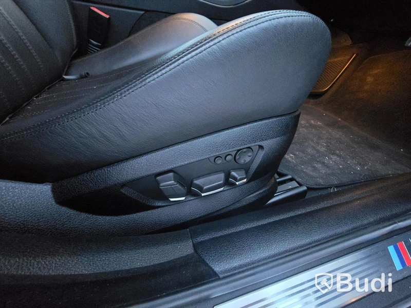 BMW M5 V8 F10 -2012 | 19472 mil | Head-up