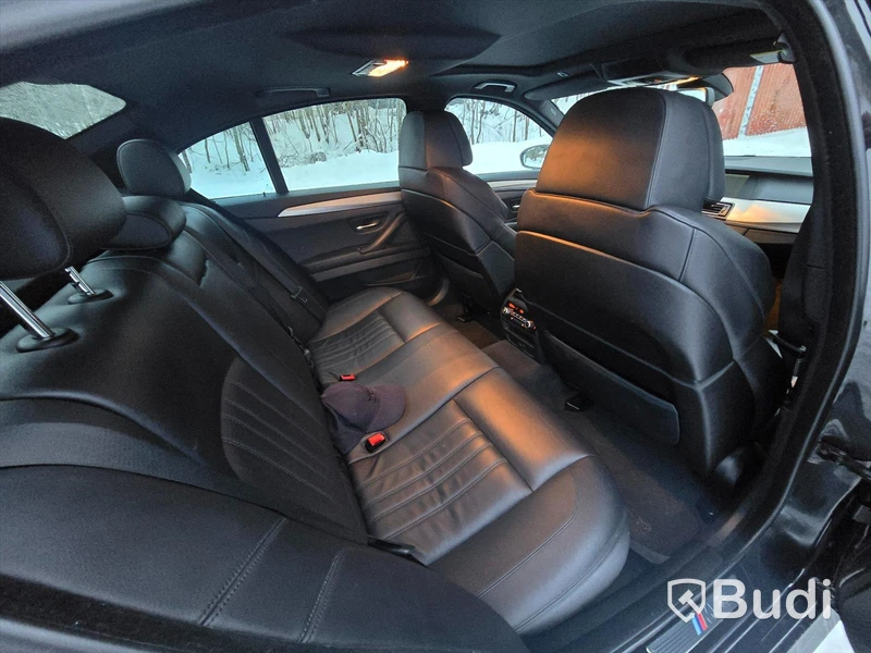 BMW M5 V8 F10 -2012 | 19472 mil | Head-up