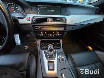 BMW M5 V8 F10 -2012 | 19472 mil | Head-up