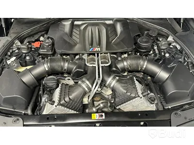 BMW M5 V8 F10 -2012 | 19472 mil | Head-up