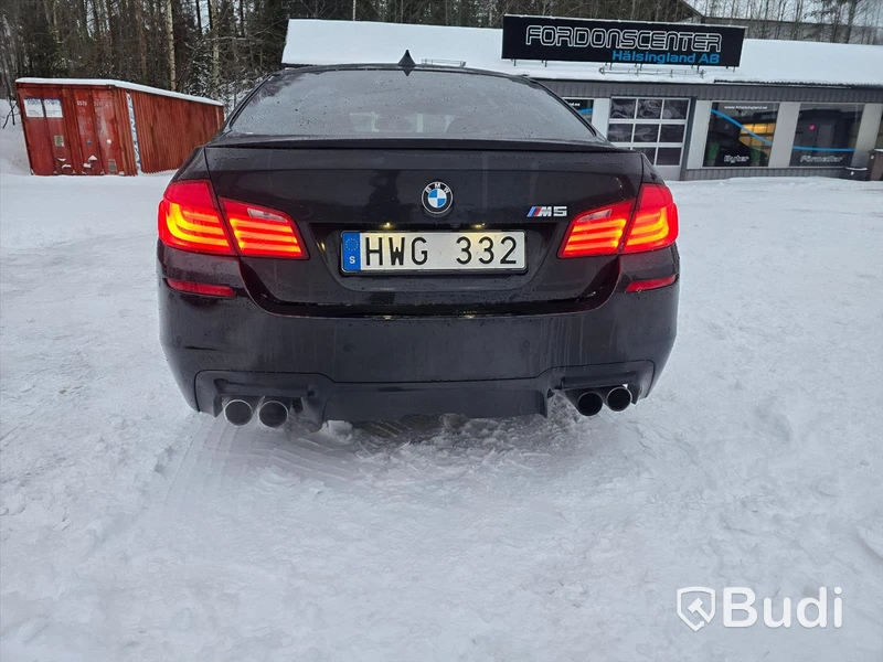 BMW M5 V8 F10 -2012 | 19472 mil | Head-up
