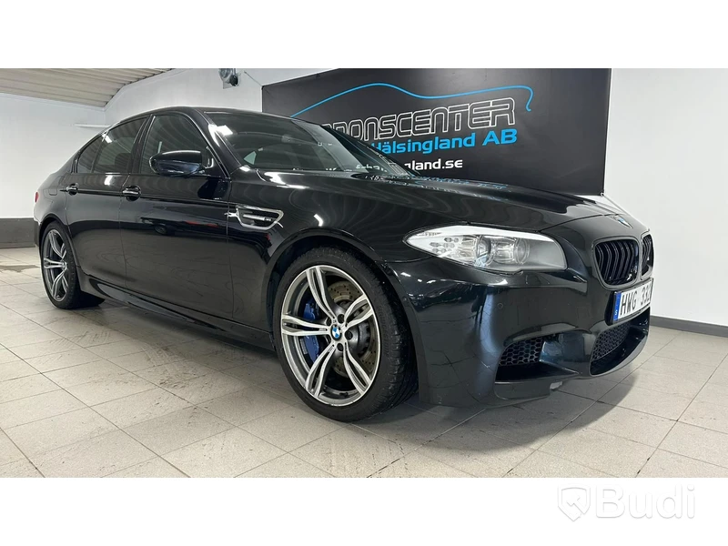 BMW M5 V8 F10 -2012 | 19472 mil | Head-up