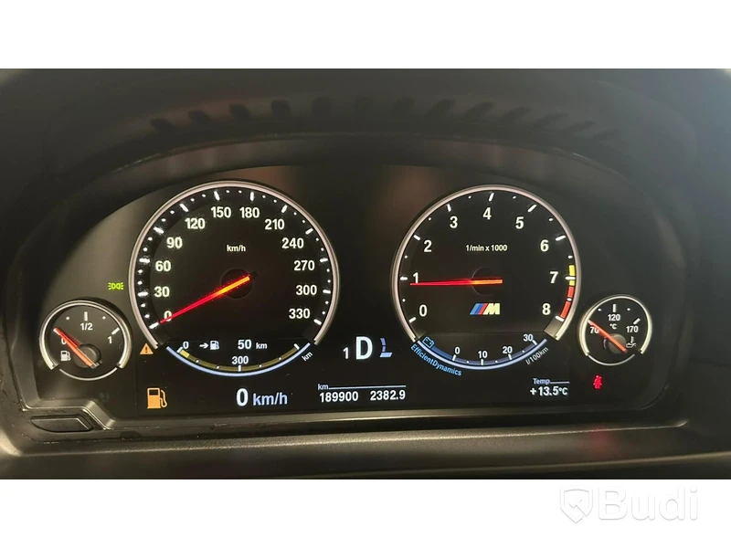 BMW M5 V8 F10 -2012 | 19472 mil | Head-up