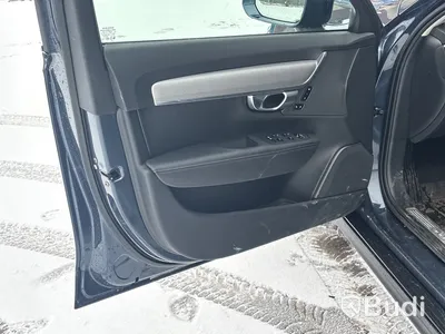 Volvo V90 Cross Country B4 AWD | 2975 mil | 2023