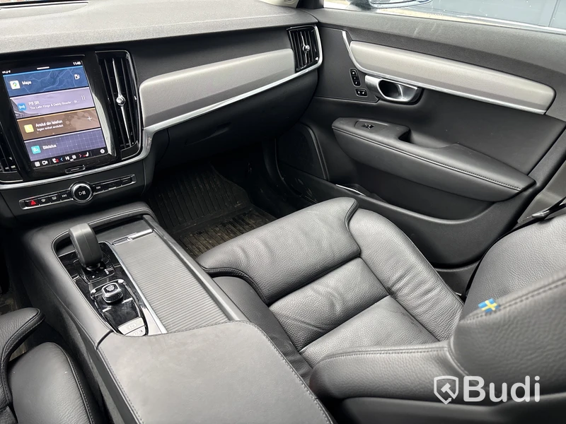 Volvo V90 Cross Country B4 AWD | 2975 mil | 2023