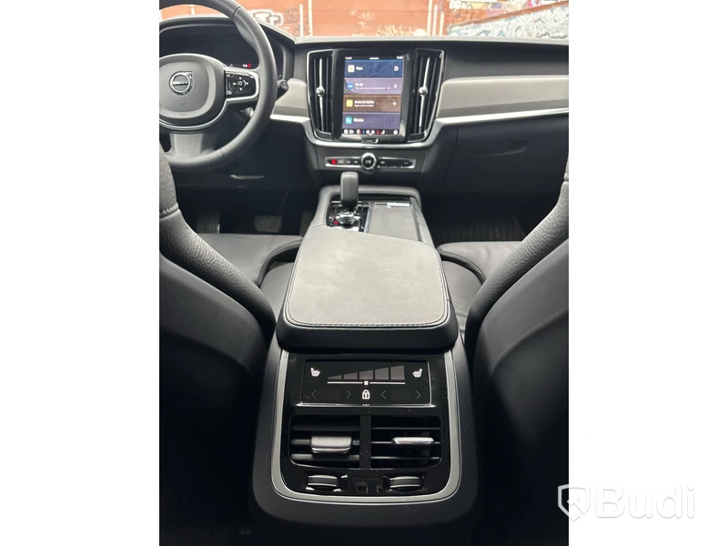 Volvo V90 Cross Country B4 AWD | 2975 mil | 2023