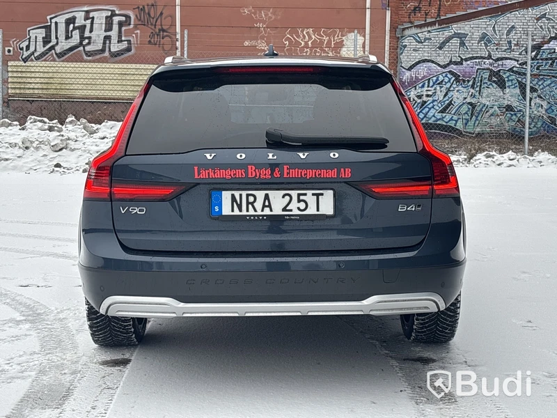 Volvo V90 Cross Country B4 AWD | 2975 mil | 2023