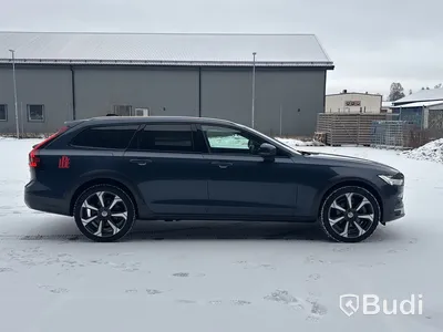 Volvo V90 Cross Country B4 AWD | 2975 mil | 2023