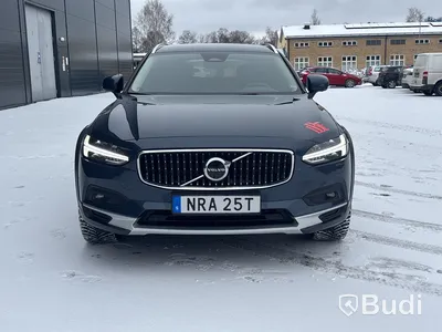 Volvo V90 Cross Country B4 AWD | 2975 mil | 2023