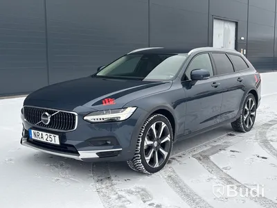 Volvo V90 Cross Country B4 AWD | 2975 mil | 2023