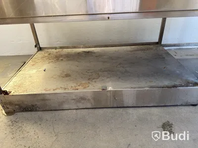 Stainless steel sink unit with perforated inserts