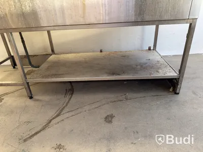 Stainless steel sink unit with perforated inserts