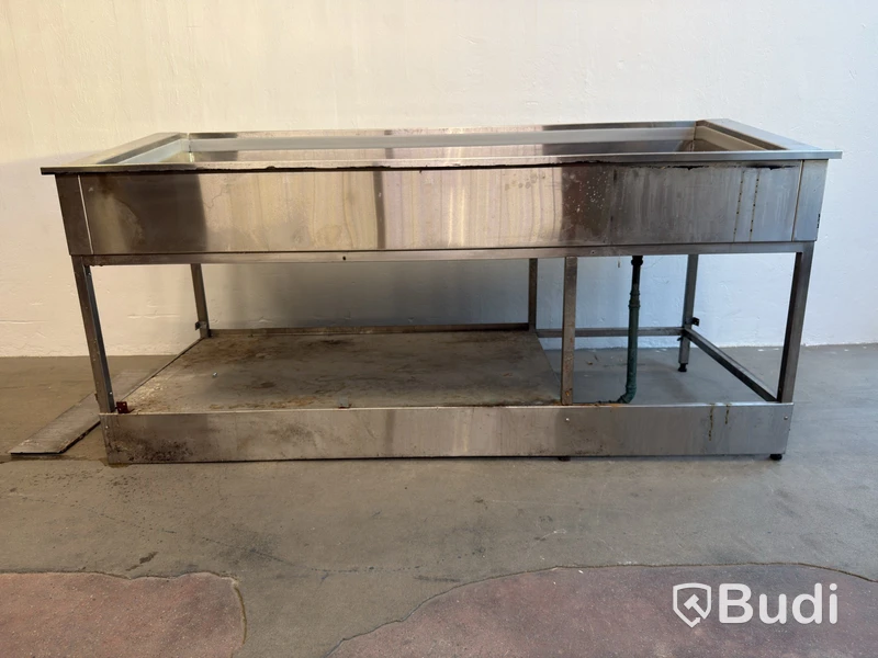 Stainless steel sink unit with perforated inserts