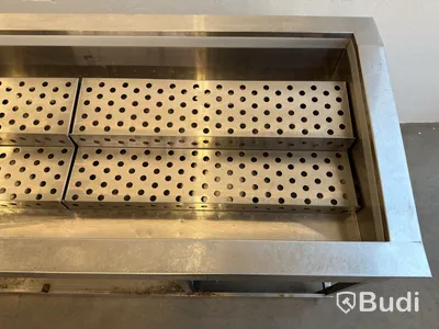 Stainless steel sink unit with perforated inserts