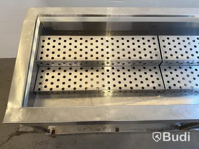 Stainless steel sink unit with perforated inserts