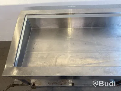 Stainless steel sink unit with perforated inserts