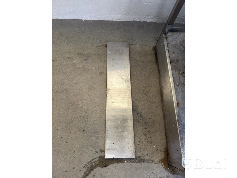 Stainless steel sink unit with perforated inserts