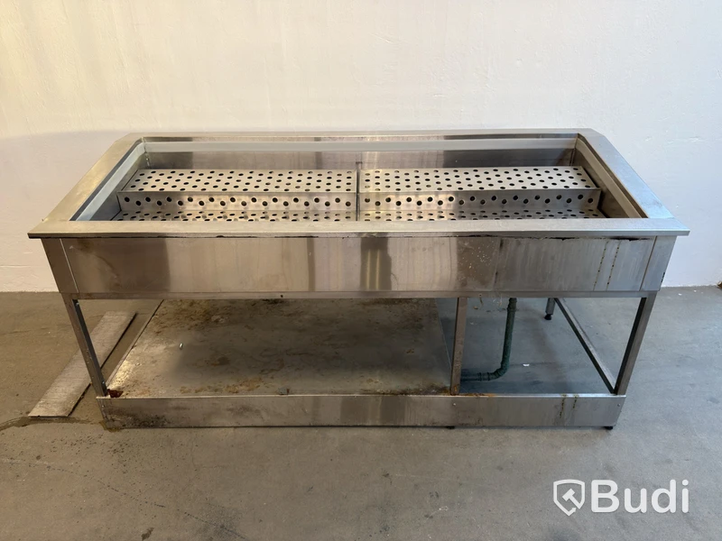 Stainless steel sink unit with perforated inserts