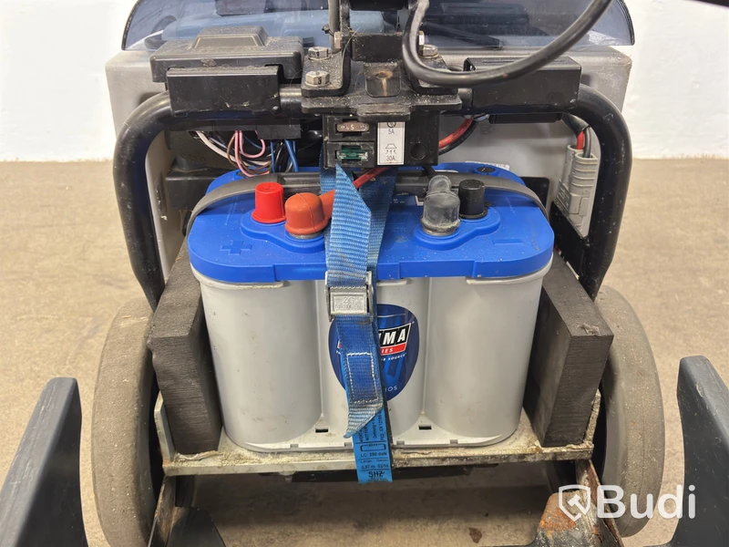 Nilfisk SC351 floor scrubber, battery-powered - Repair item