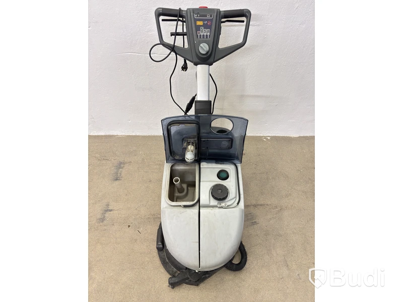 Nilfisk SC351 floor scrubber, battery-powered - Repair item