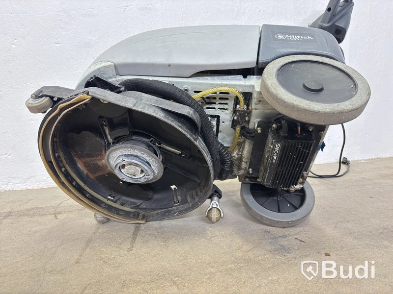 Nilfisk SC351 floor scrubber, battery-powered - Repair item
